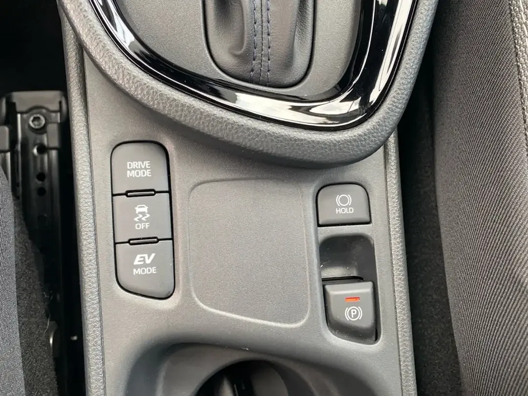 Toyota Yaris Cross - Thumbnail 11