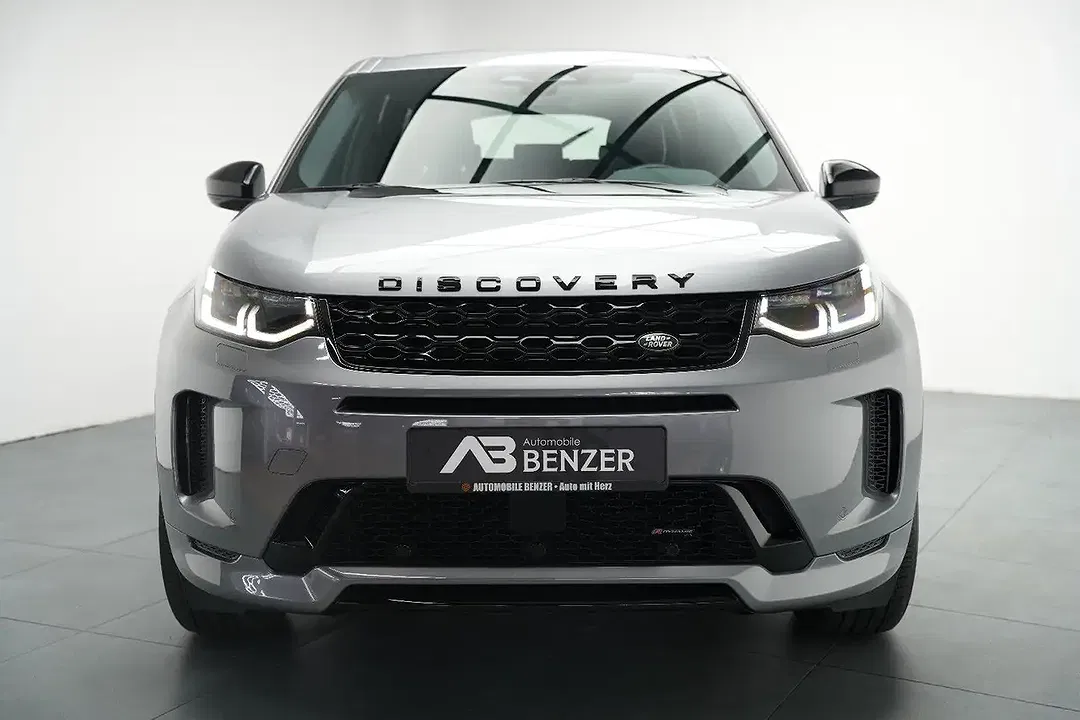 Land Rover Discovery Sport - Thumbnail 2