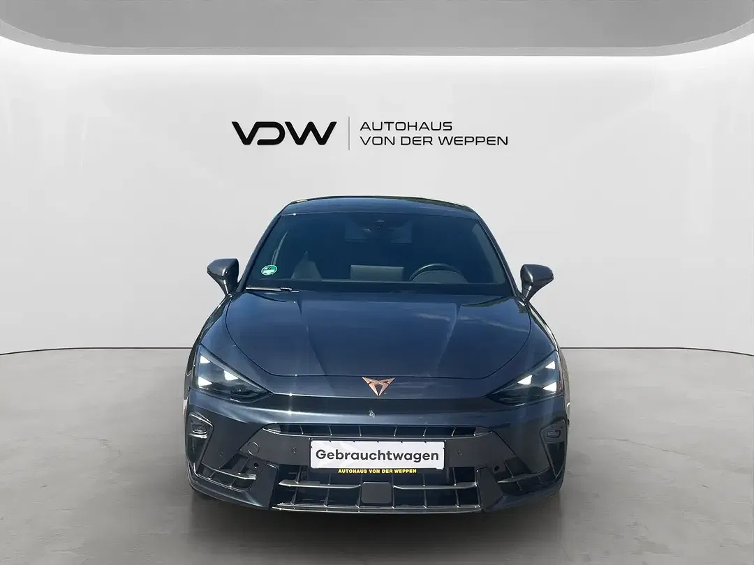 CUPRA Leon - Thumbnail 3