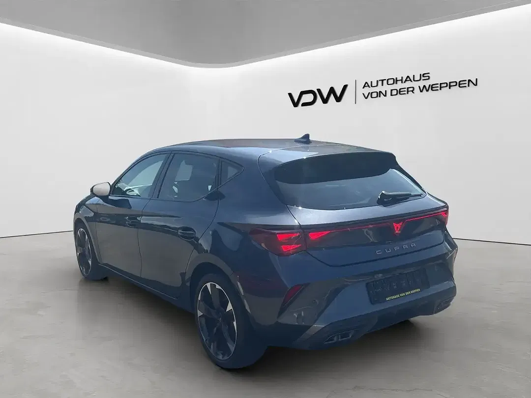 CUPRA Leon - Thumbnail 6