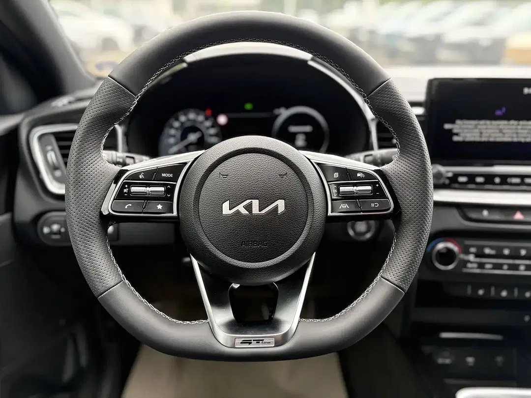Kia Ceed / cee'd - Thumbnail 6