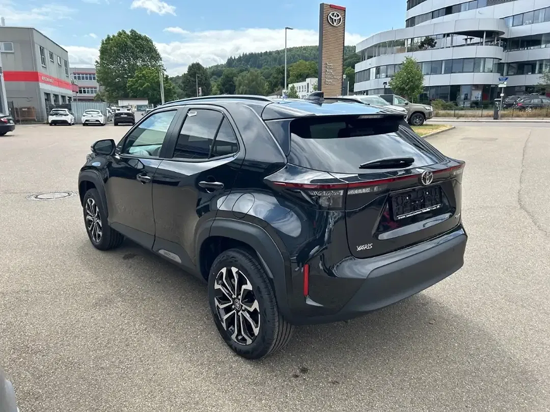 Toyota Yaris Cross - Thumbnail 5