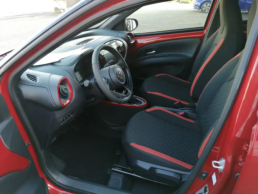 Toyota Aygo X - Thumbnail 8