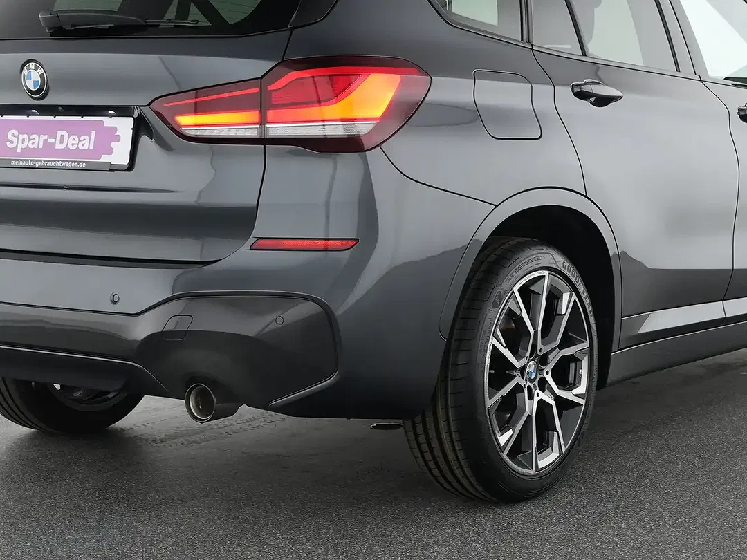 BMW X1 - Thumbnail 12