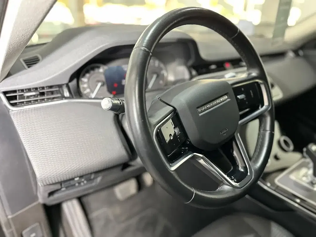 Land Rover Range Rover Evoque - Thumbnail 13