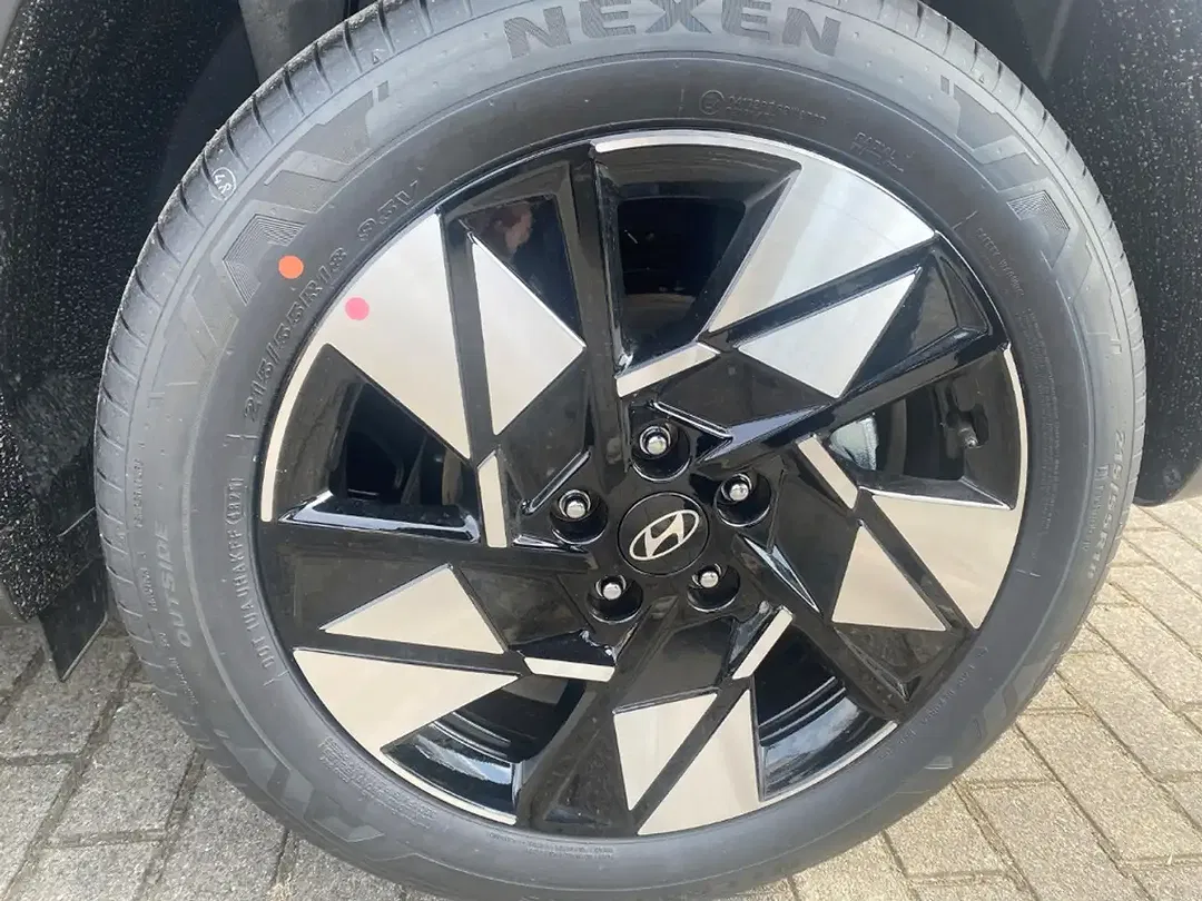 Hyundai KONA - Thumbnail 5