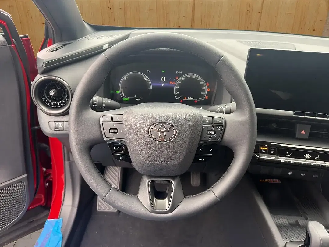 Toyota C-HR - Thumbnail 11