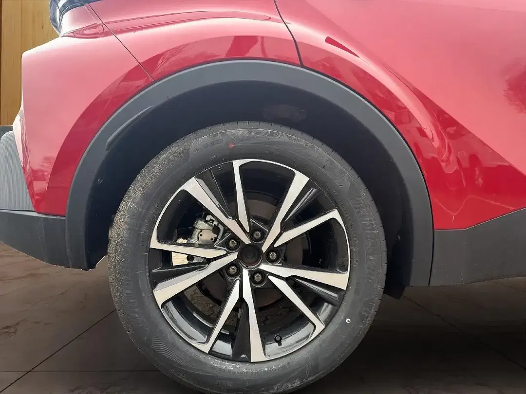 Toyota C-HR - Thumbnail 13