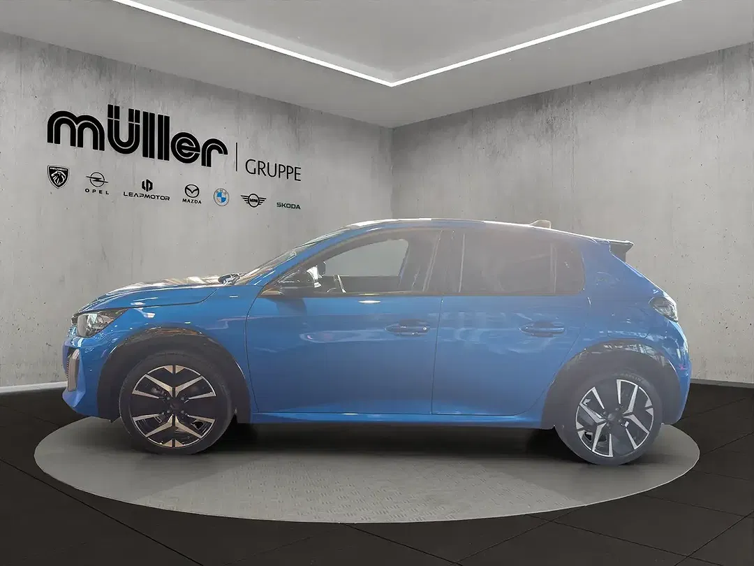 Peugeot 208 - Thumbnail 3