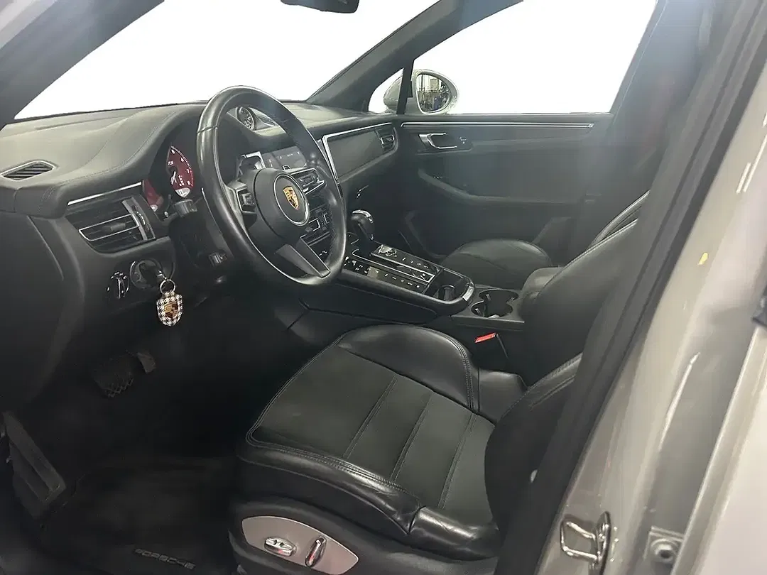 Porsche Macan - Thumbnail 10