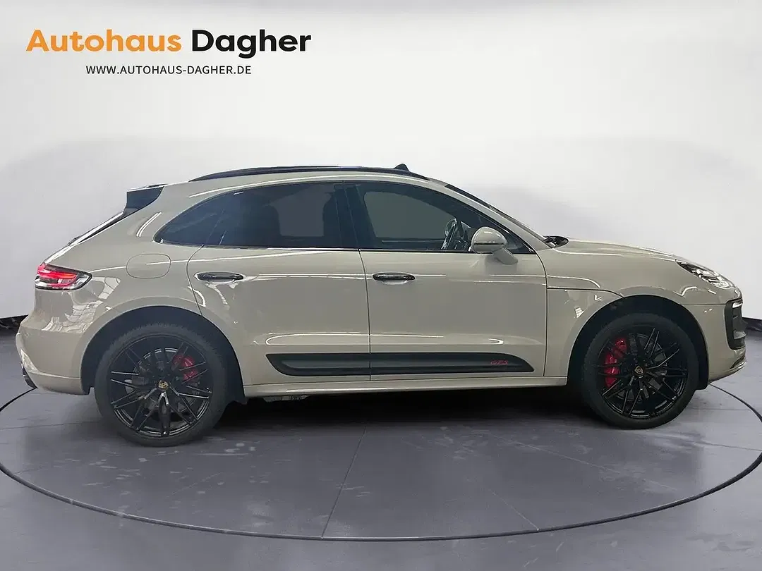 Porsche Macan - Thumbnail 6