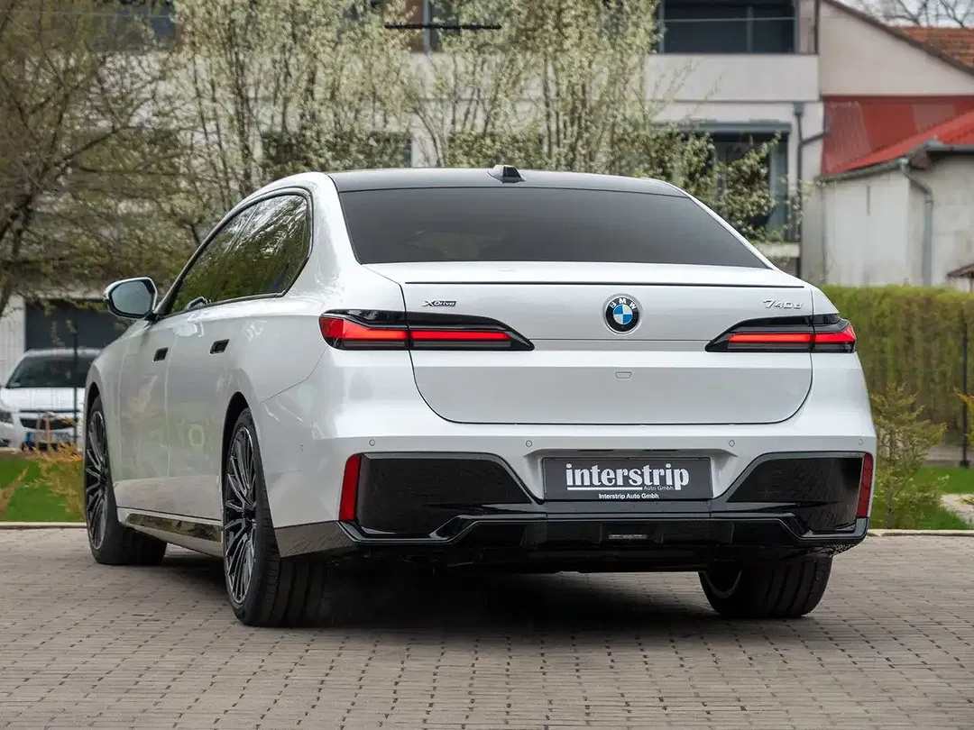 BMW 740 - Thumbnail 4