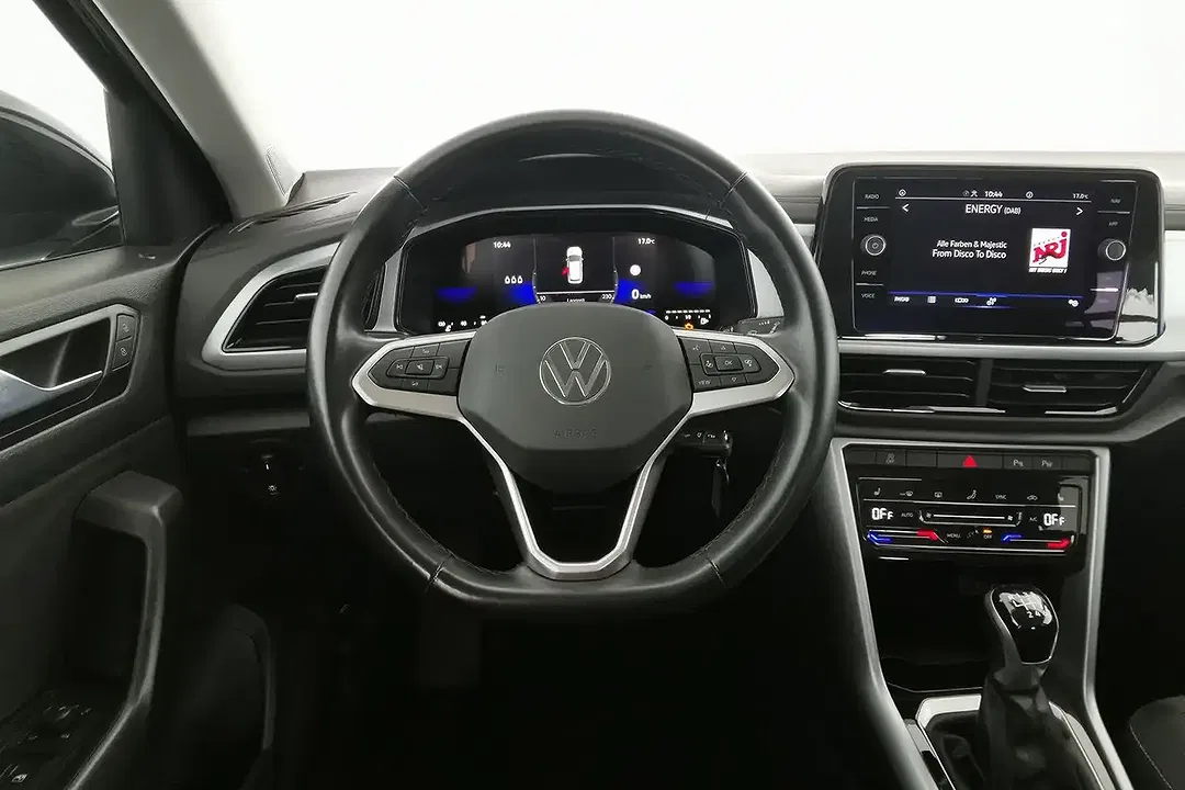 Volkswagen T-Roc - Thumbnail 10