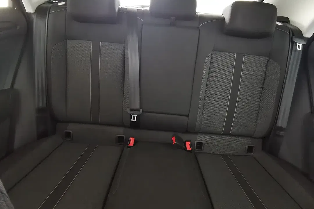 Volkswagen T-Roc - Thumbnail 15