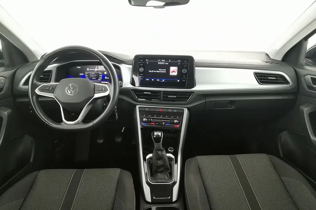 Volkswagen T-Roc - Thumbnail 9