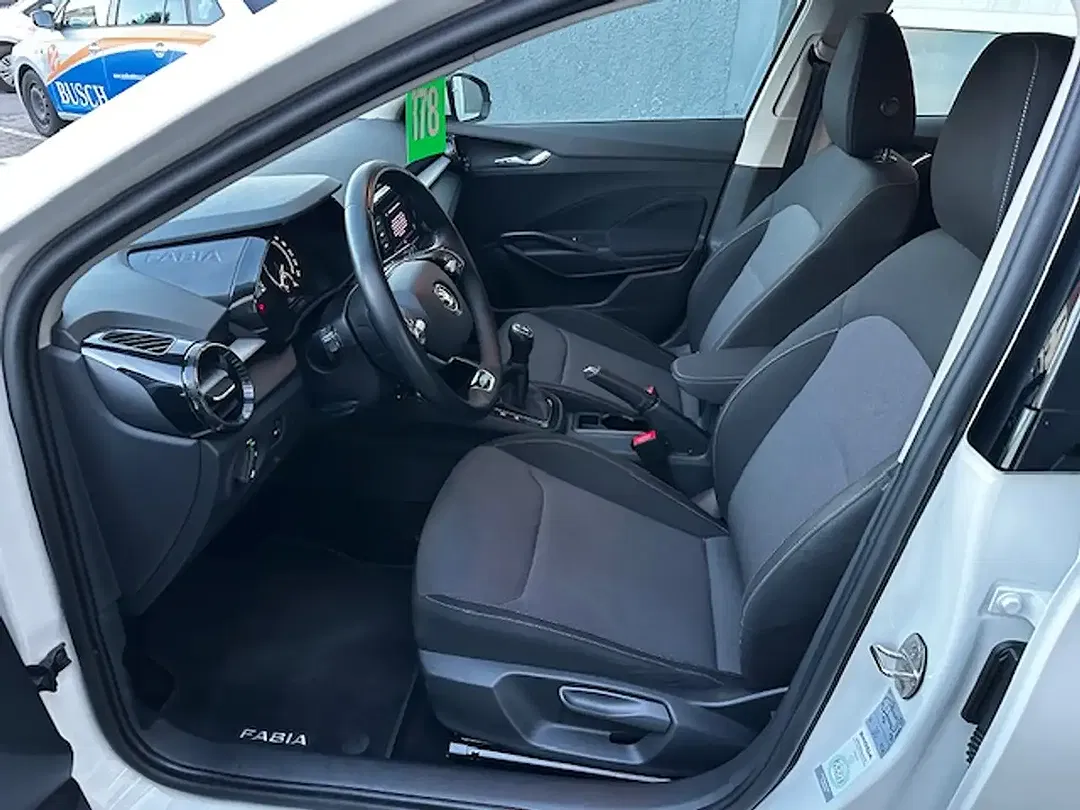 Skoda Fabia - Thumbnail 5