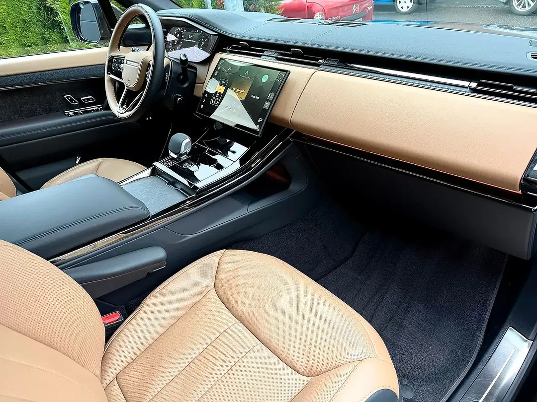 Land Rover Range Rover Sport - Thumbnail 14