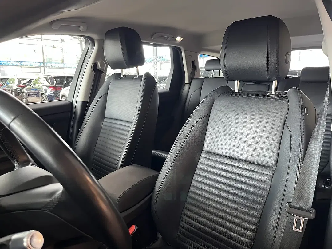 Land Rover Discovery Sport - Thumbnail 6