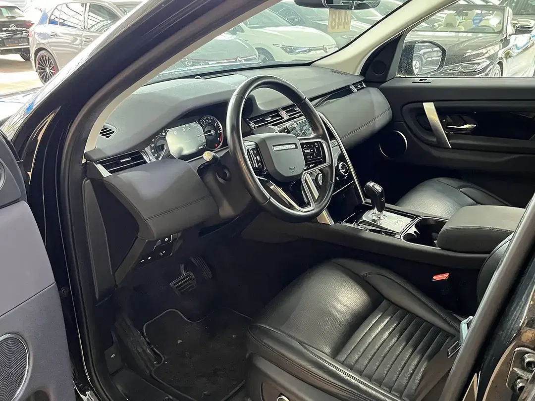 Land Rover Discovery Sport - Thumbnail 7