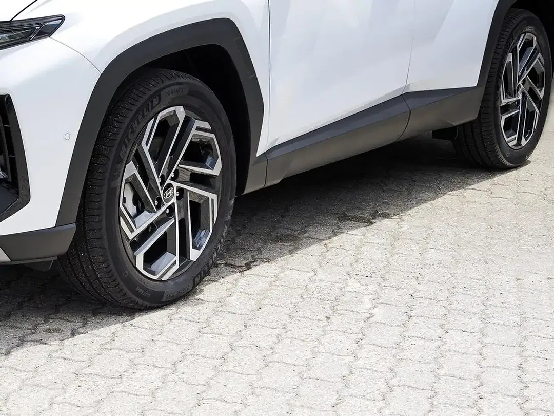 Hyundai TUCSON - Thumbnail 6