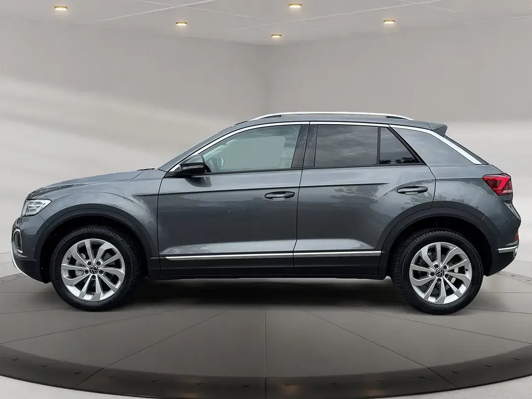 Volkswagen T-Roc - Thumbnail 2