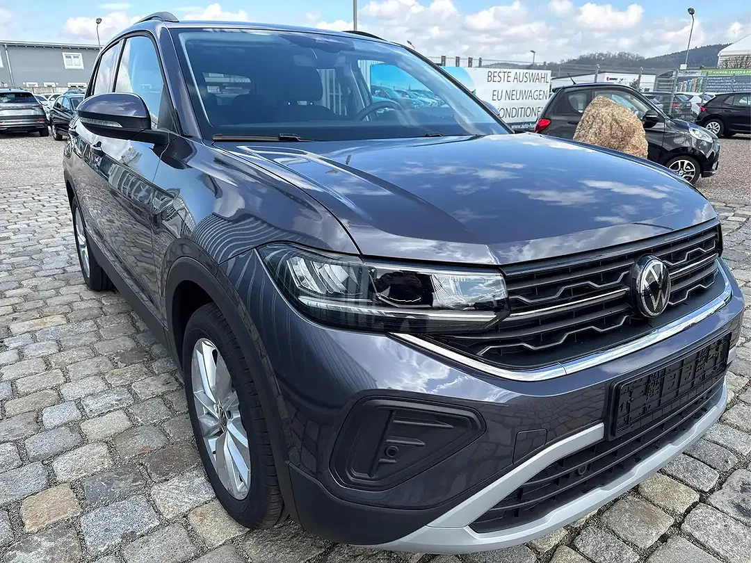 Volkswagen T-Cross - Thumbnail 3