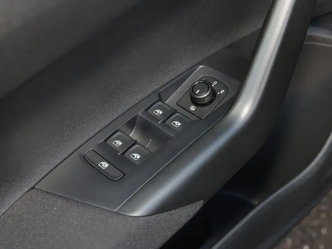 Volkswagen Taigo - Thumbnail 7