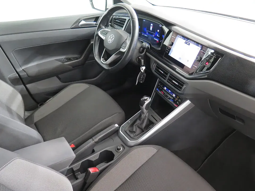 Volkswagen Polo - Thumbnail 5