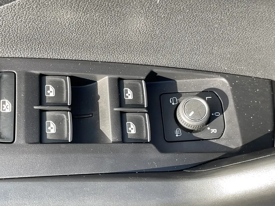 Volkswagen T-Cross - Thumbnail 5