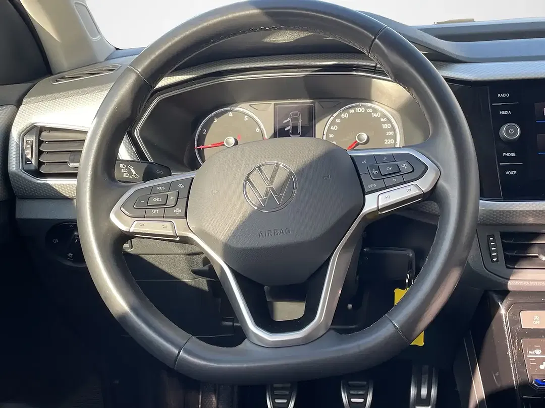 Volkswagen T-Cross - Thumbnail 8