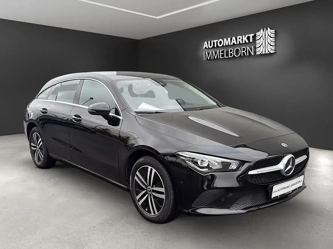 Mercedes-Benz CLA 250 MBUX - foto 1