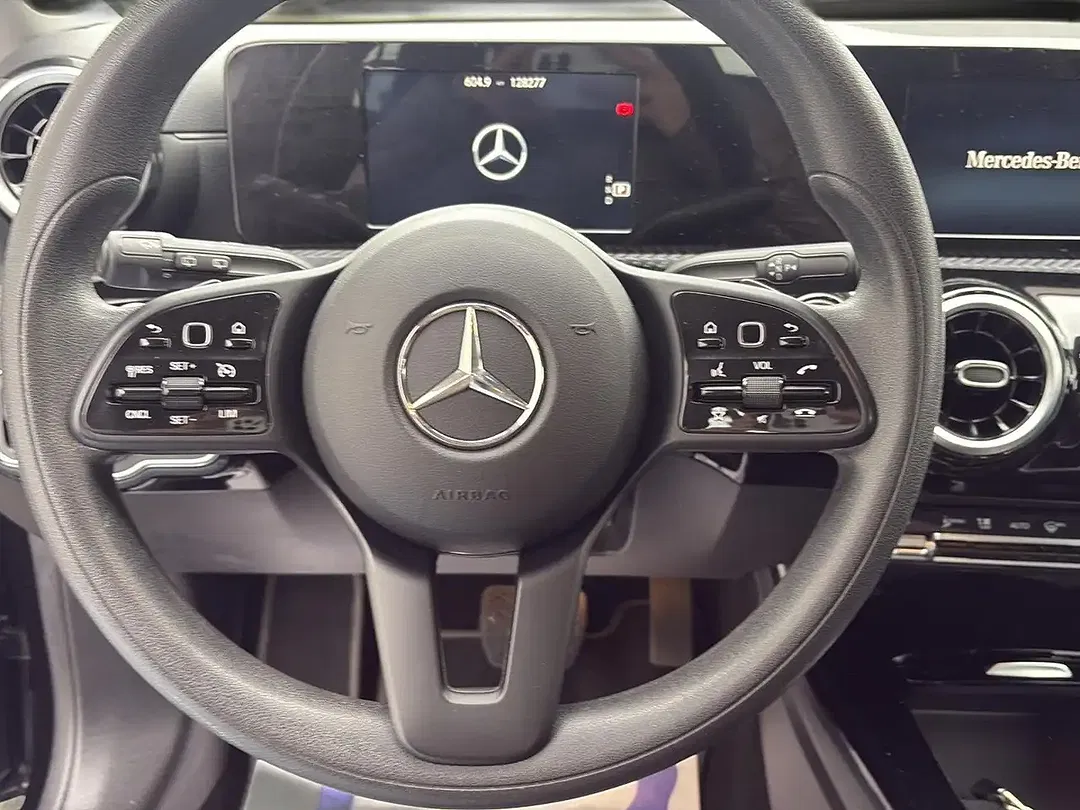Mercedes-Benz CLA 250 - Thumbnail 14