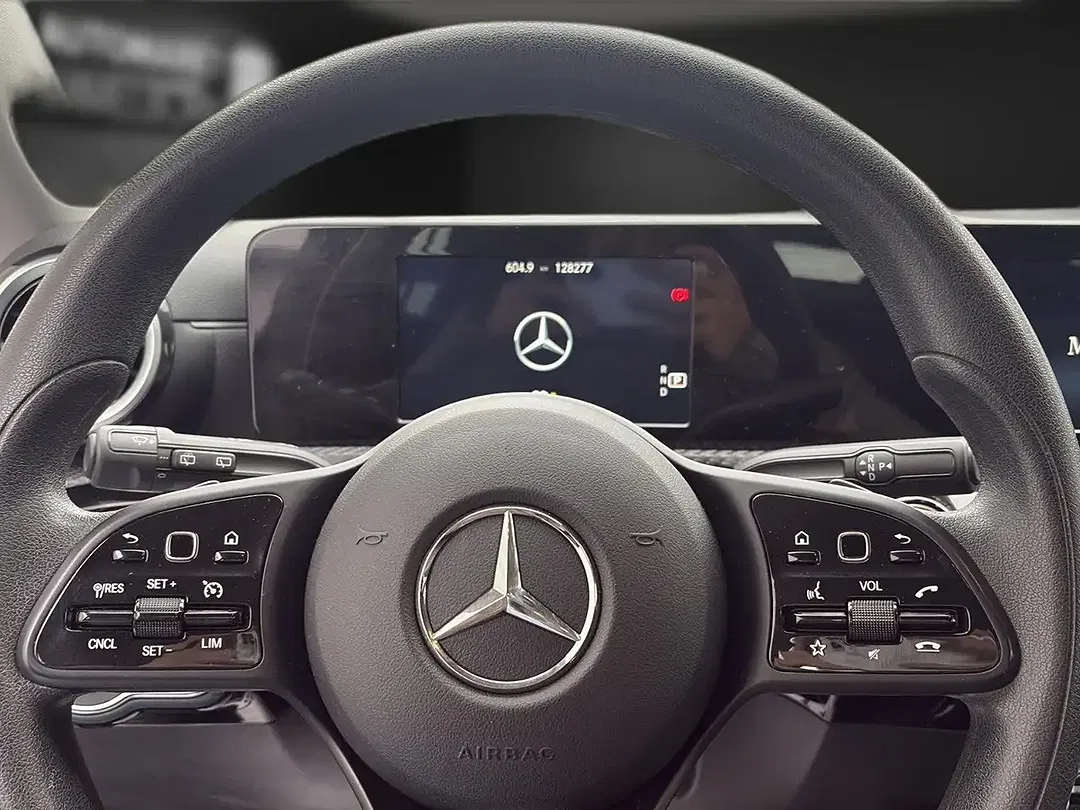 Mercedes-Benz CLA 250 MBUX - foto 15