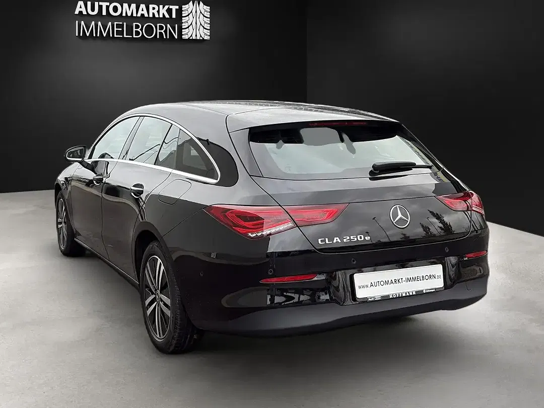 Mercedes-Benz CLA 250 - Thumbnail 5