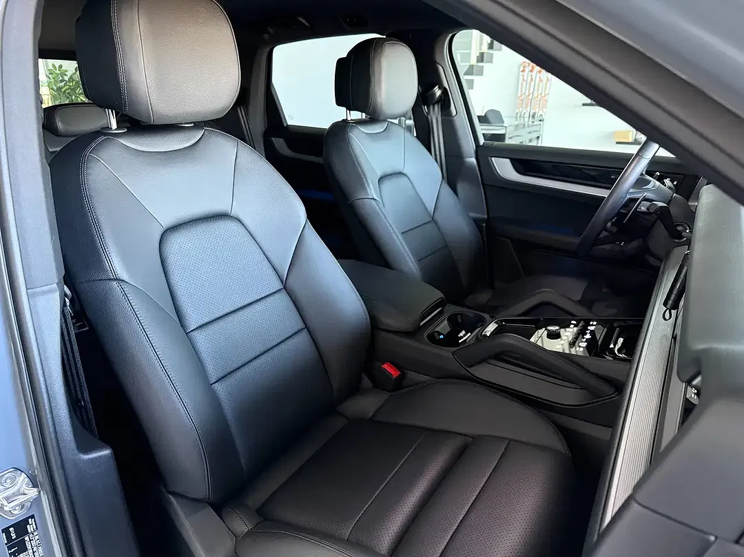 Porsche Cayenne - Thumbnail 10