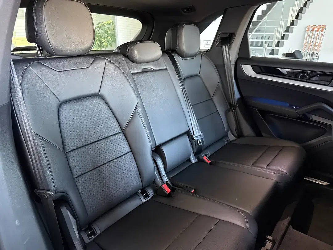 Porsche Cayenne - Thumbnail 12