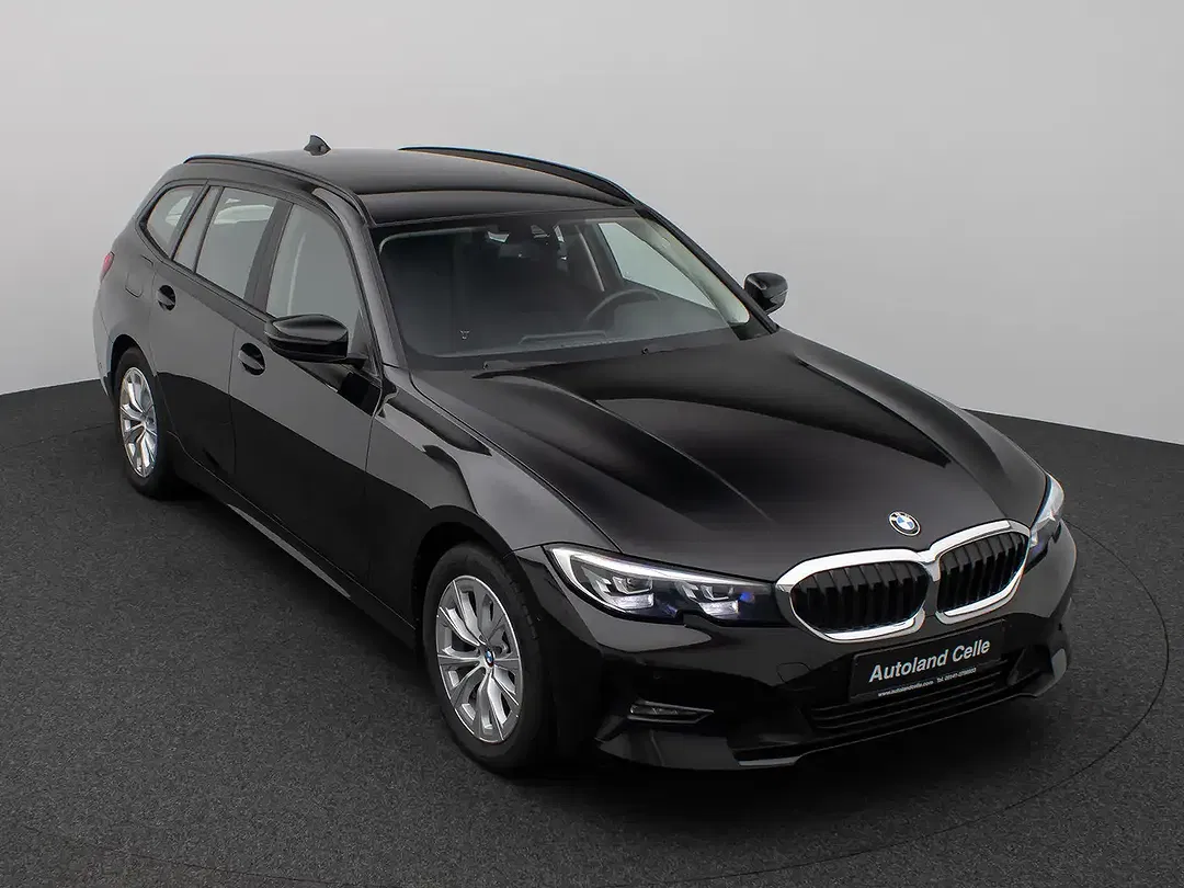 BMW 320 - Thumbnail 2