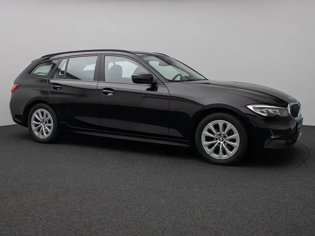 BMW 320 - Thumbnail 3