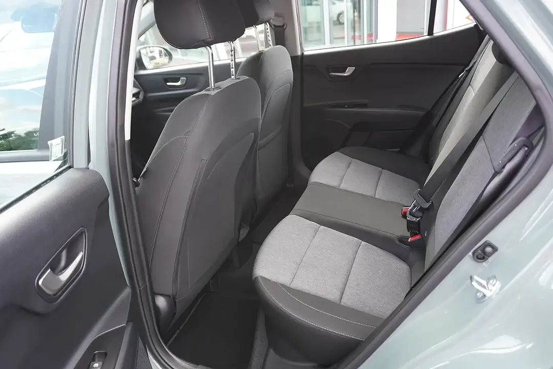 Kia Stonic - Thumbnail 9