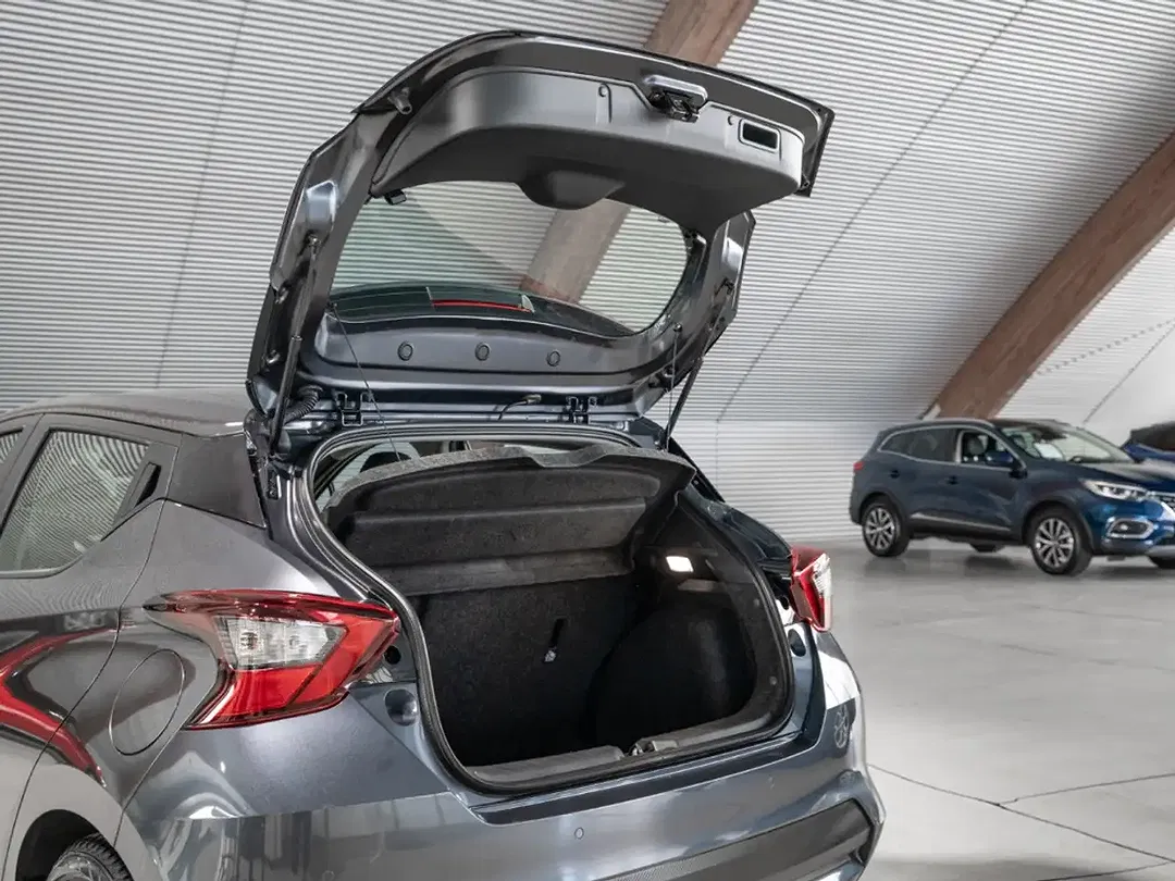 Nissan Micra - Thumbnail 7