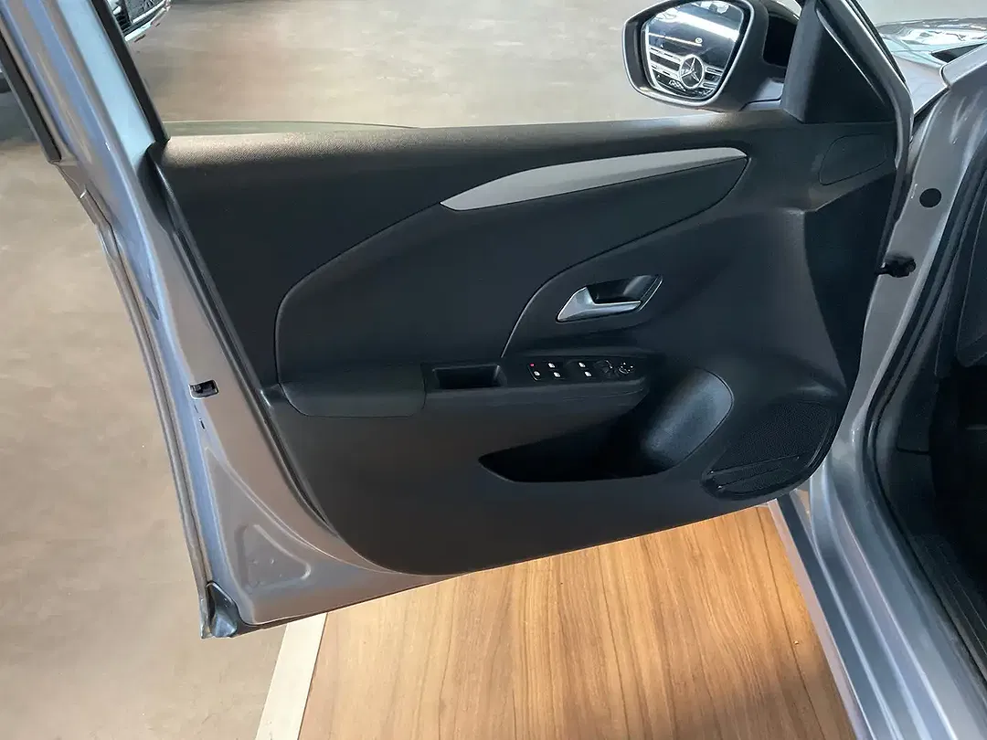 Opel Corsa - Thumbnail 11
