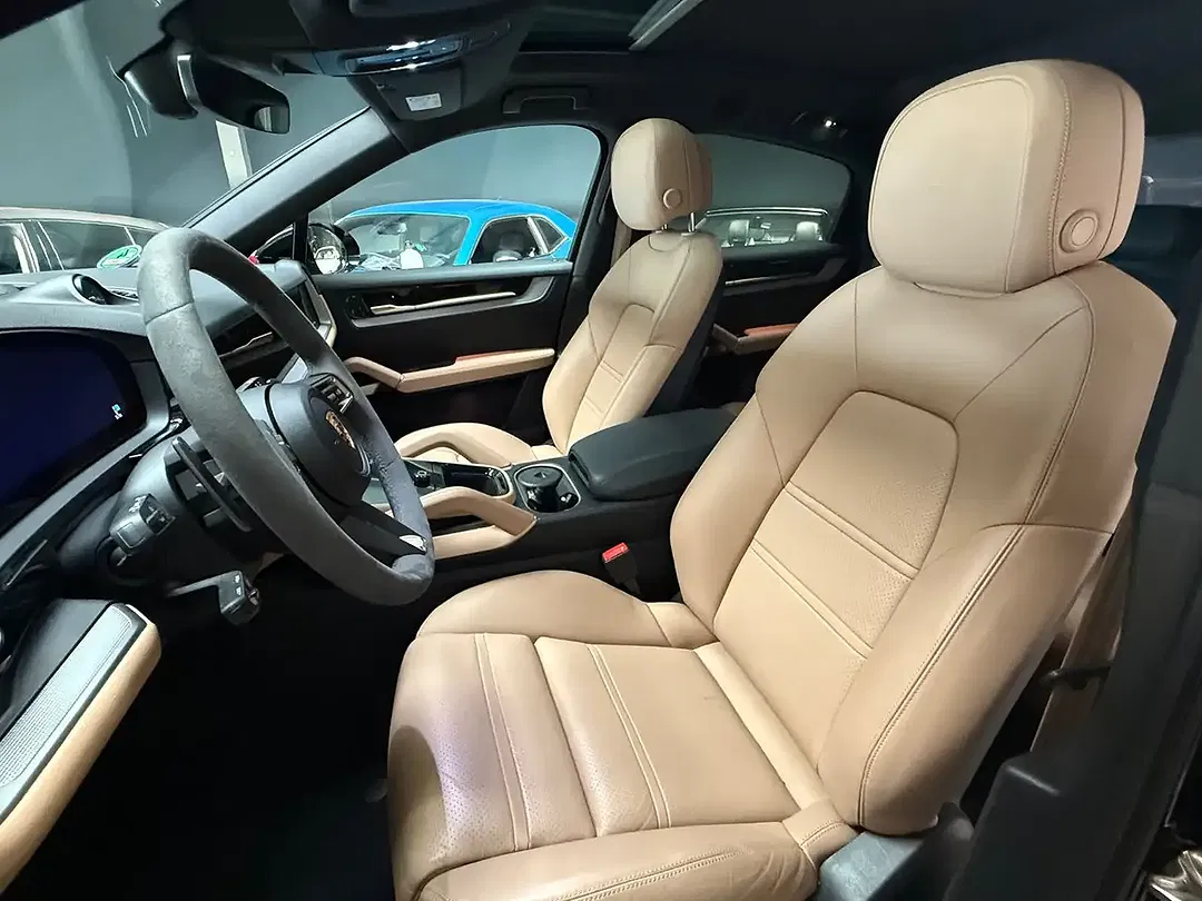 Porsche Cayenne - Thumbnail 15