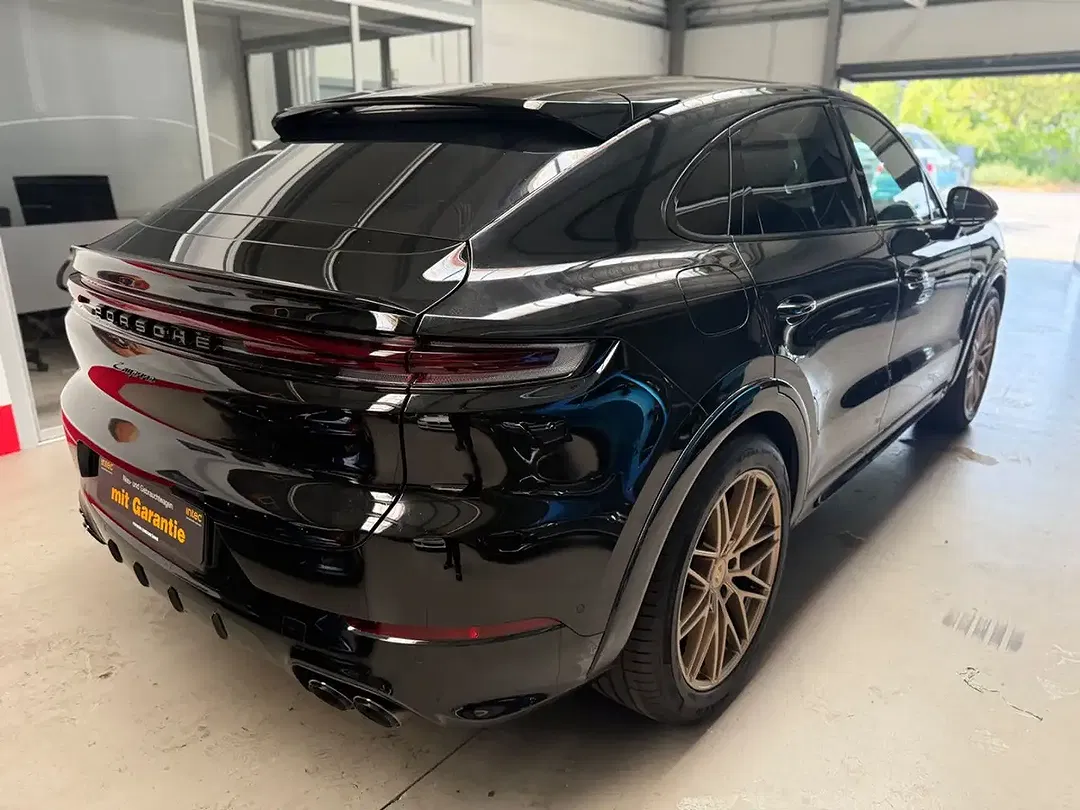 Porsche Cayenne - Thumbnail 5