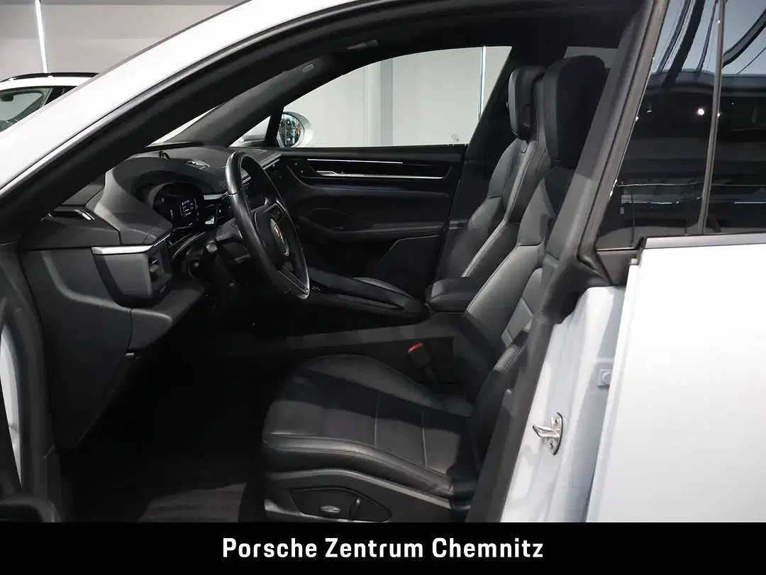 Porsche Macan - Thumbnail 12