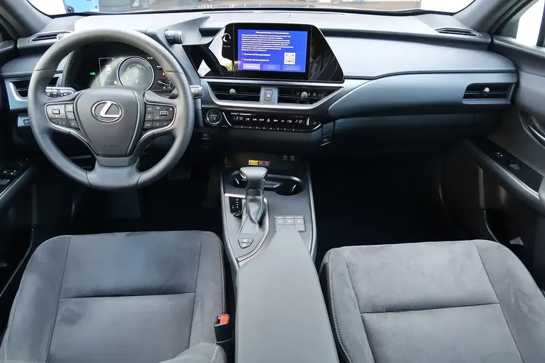 Lexus UX 250h - Thumbnail 12