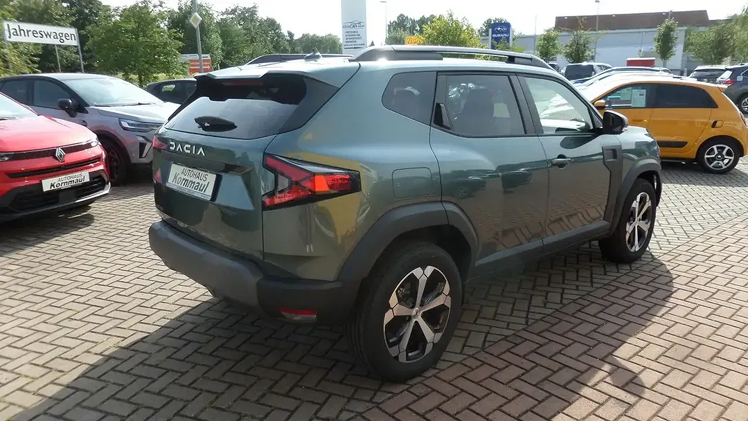 Dacia Duster - Thumbnail 4