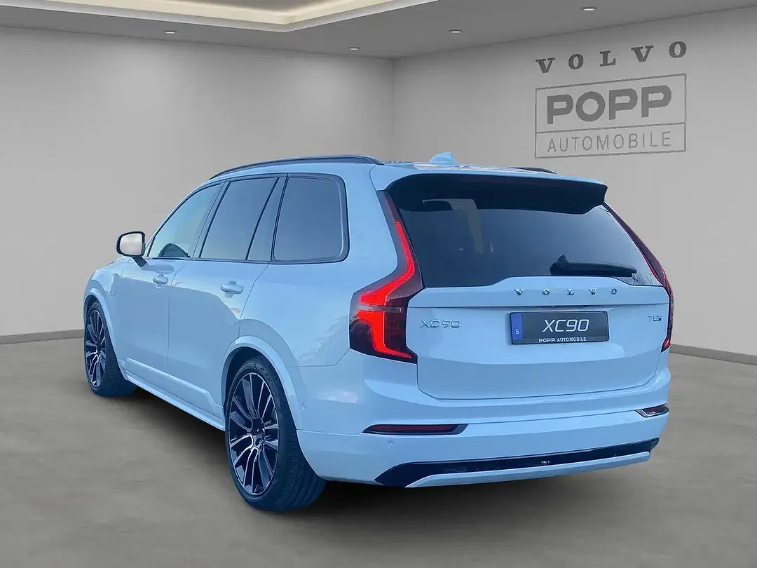 Volvo XC90 - Thumbnail 3