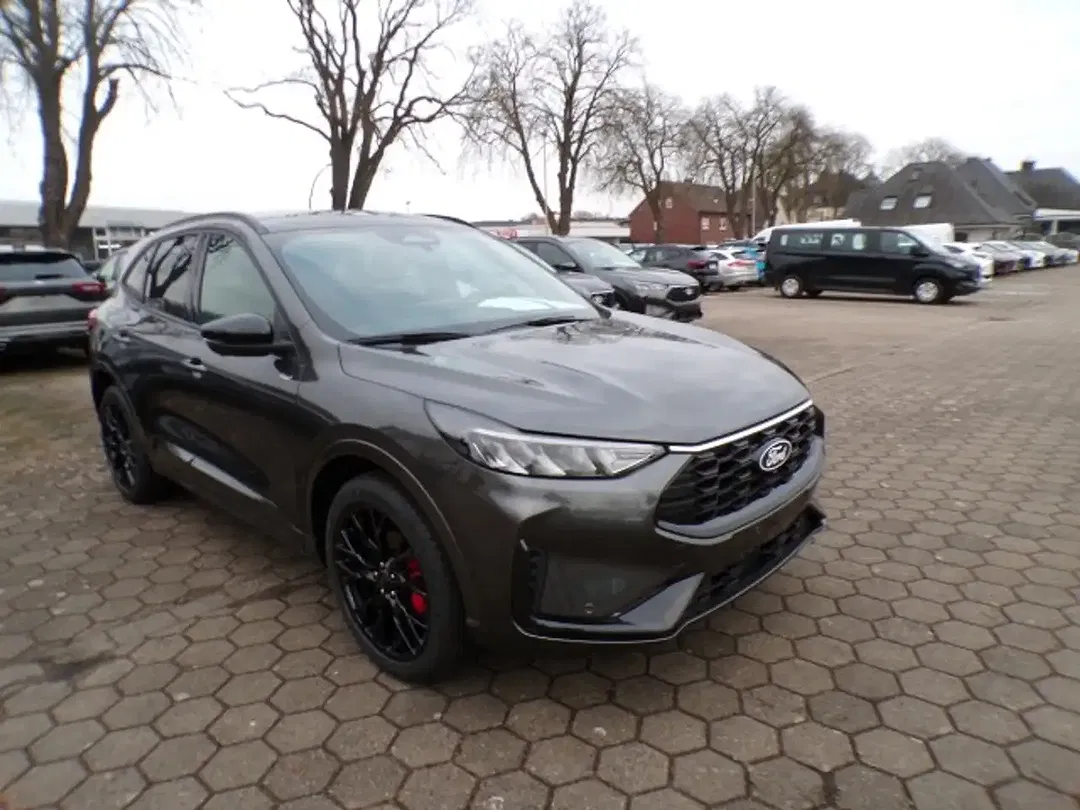 Ford Kuga - Thumbnail 3