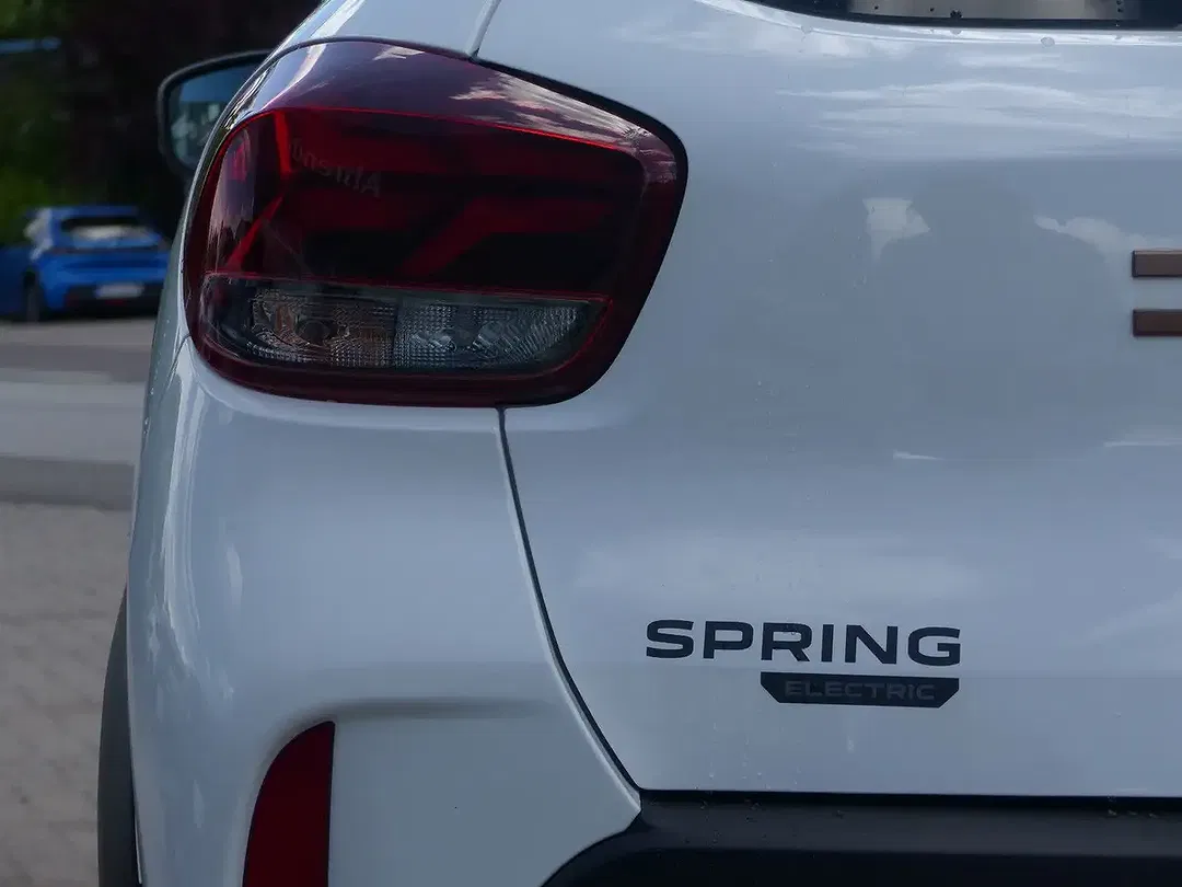 Dacia Spring - Thumbnail 7