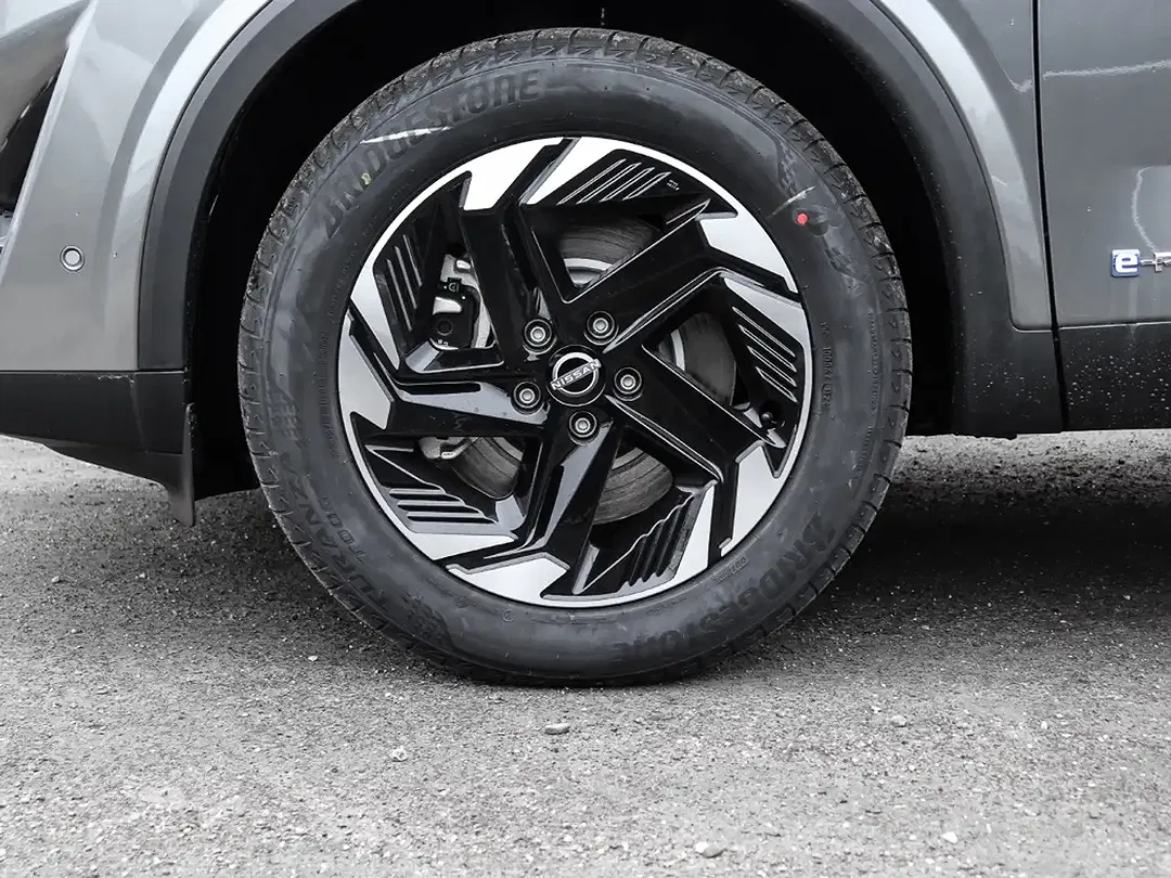 Nissan Qashqai - Thumbnail 3